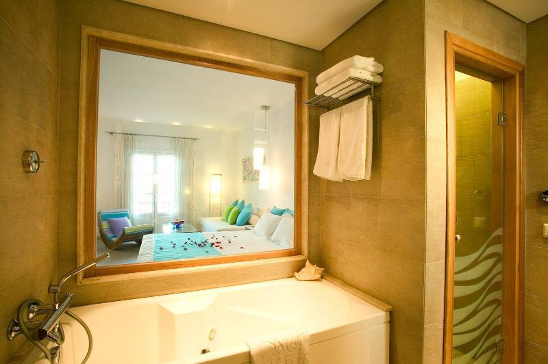 Petasos Beach Resort & Spa - Small Luxury Hotels Of The World Platys Gialos  Kamer foto